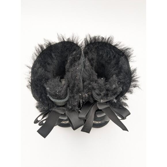 UGG Kids Bailey Bow II Boots Sheepskin Ankle High Lined Size US8 EU25 - Picture 9 of 11